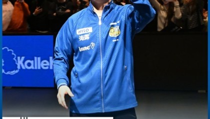 开云体育在线-樊振东确认加盟杜塞尔多夫，称与波尔友谊促新挑战|萨尔布吕肯|蒂姆·波尔|乒乓球|俱乐部|离队_新浪体育_新浪新闻