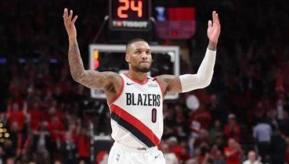 开云体育中国-【人物】忠诚是我最大的弱点，利拉德这是想走了吗？