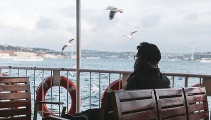 开云之门：云端赋能生活与商业的全新工作室